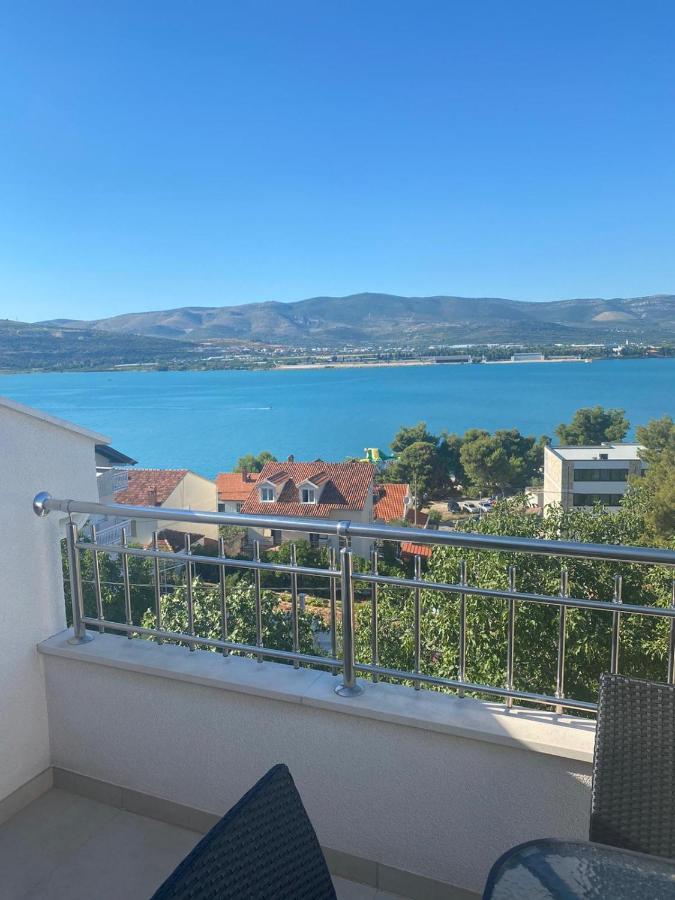 Genesis 4 Leilighet Trogir Eksteriør bilde
